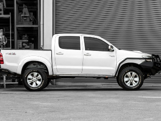 BULLBAR TOYOTA HILUX 2011-2015