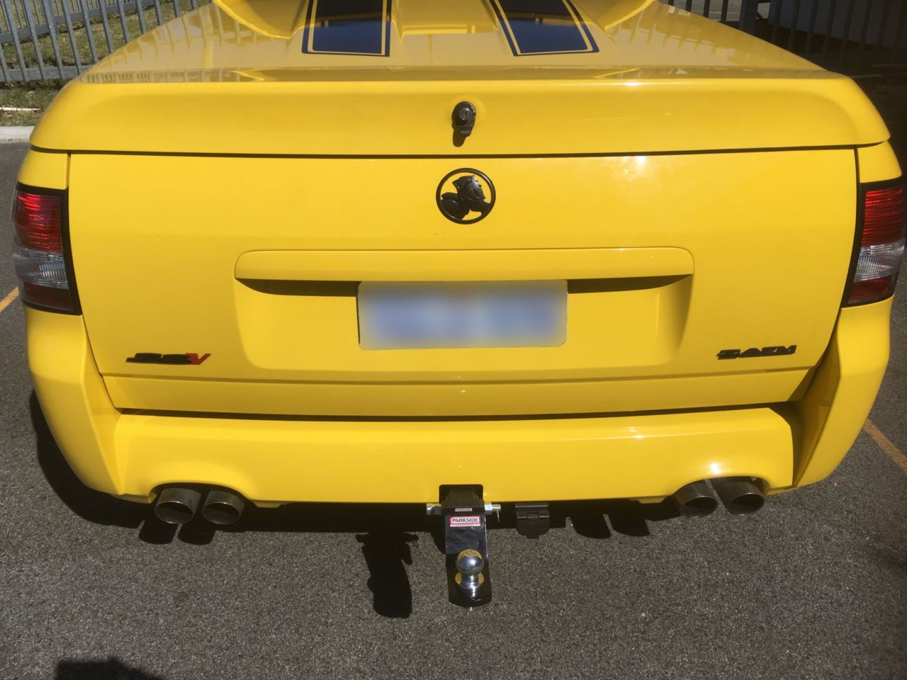 Holden commodore store tow bar