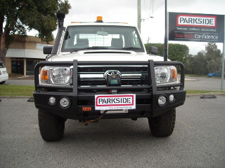 BULLBAR SUIT LANDCRUISER 70 SERIES